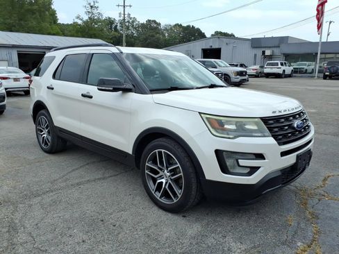 Used 2016 Ford Explorer Sport w/ Equipment Group 401A AWD/4WD image 6