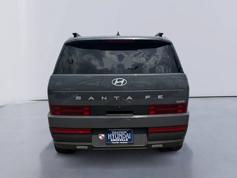 Used 2026 Hyundai Santa Fe SEL FWD image 4