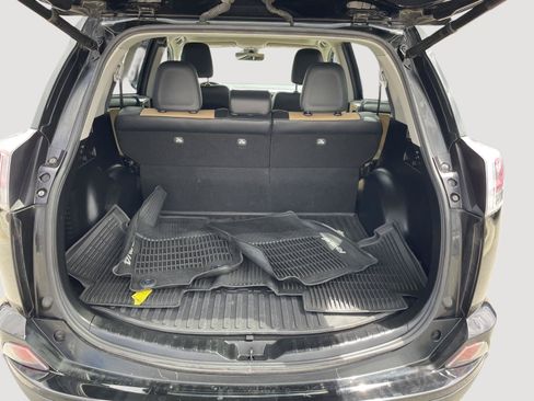 Used 2018 Toyota RAV4 Limited w/ Protection Package AWD/4WD image 28