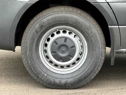 Used 2024 Mercedes-Benz Sprinter 144 Cargo image 24