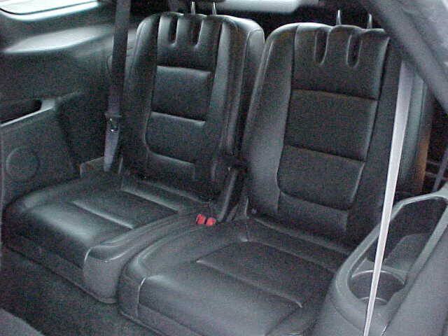 Used 2014 Ford Explorer XLT w/ Equipment Group 202A AWD/4WD image 10