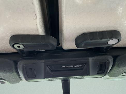 Used 2025 Jeep Wrangler Sport AWD/4WD image 22