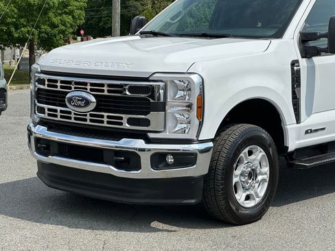 Used 2025 Ford F250 XLT AWD/4WD image 36