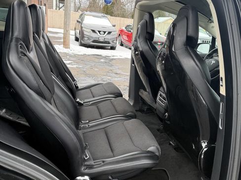 Used 2016 Tesla Model X 90D image 12