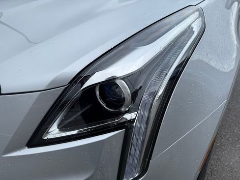 Used 2017 Cadillac XT5 Luxury w/ Driver Awareness Package image 9