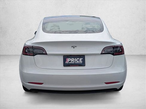 Used 2019 Tesla Model 3 Mid Range RWD image 7