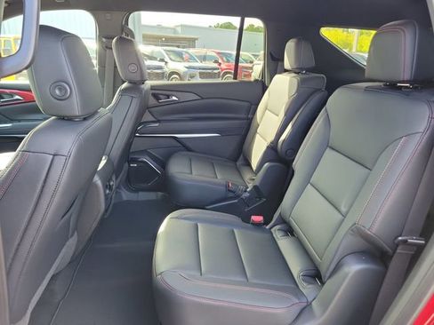 New 2026 Chevrolet Traverse Z71 w/ Enhanced Driving Package AWD/4WD image 14