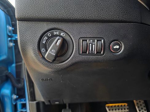 Used 2016 Dodge Charger R/T Scat Pack w/ Technology Group image 46