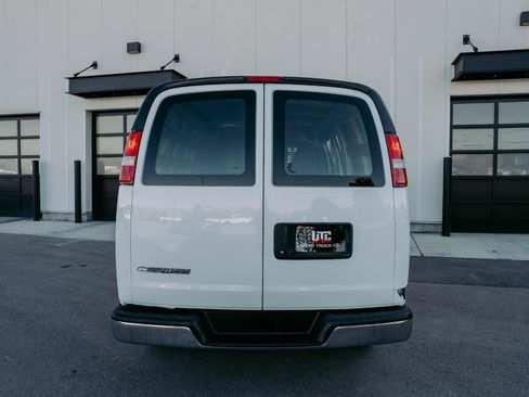 Used 2020 Chevrolet Express 2500 w/ Driver Convenience Package image 6