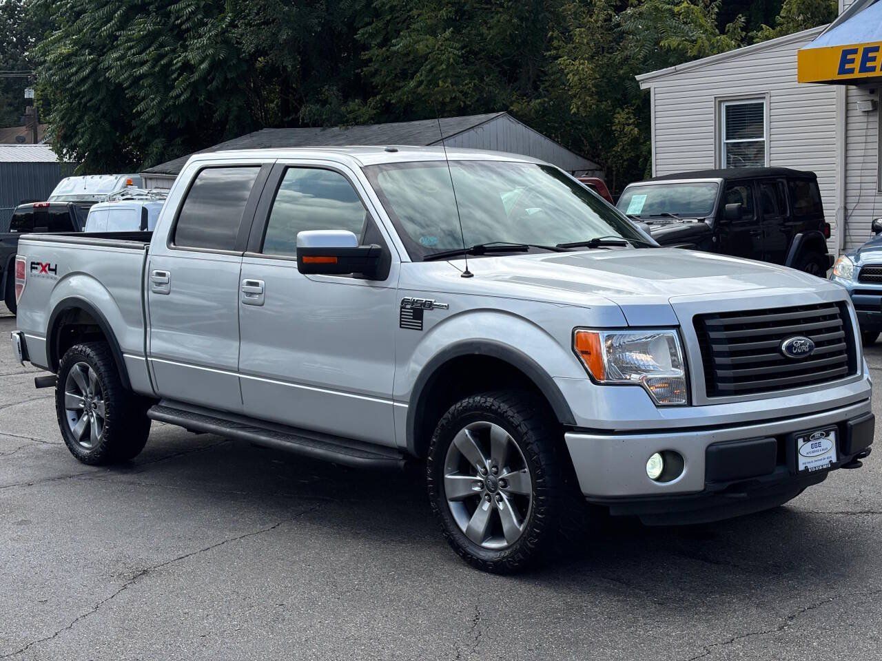 Used 2011 Ford F150 FX4 w/ FX Luxury Pkg AWD/4WD image 2
