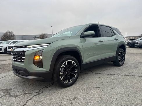 New 2026 Chevrolet Equinox LT w/ Convenience Package II image 1