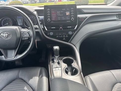 Used 2023 Toyota Camry SE FWD image 17