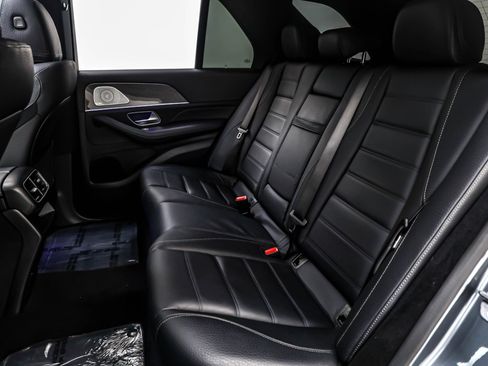 Used 2022 Mercedes-Benz GLE 450 4MATIC w/ Revised AMG Line Exterior image 8