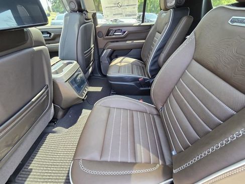 New 2026 GMC Yukon Denali Ultimate AWD/4WD image 31
