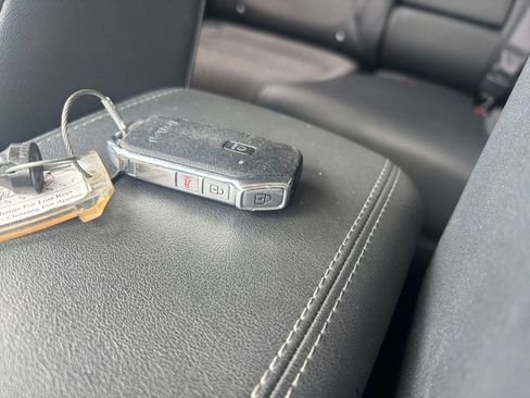 Used 2025 Kia Seltos S image 22