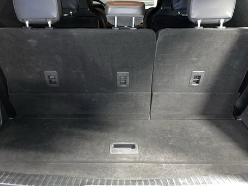 Used 2022 Lincoln Navigator Reserve image 11