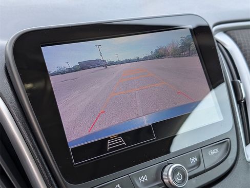 Used 2023 Chevrolet Malibu LT image 15