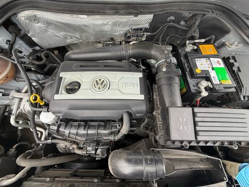 Used 2015 Volkswagen Tiguan S image 13