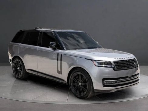 Used 2025 Land Rover Range Rover Autobiography AWD/4WD image 4
