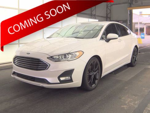 Used 2020 Ford Fusion SE w/ Equipment Group 151A FWD image 1