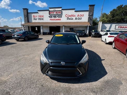 Used 2017 Toyota Yaris iA FWD image 2