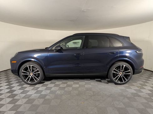 New 2026 Porsche Cayenne AWD/4WD image 2