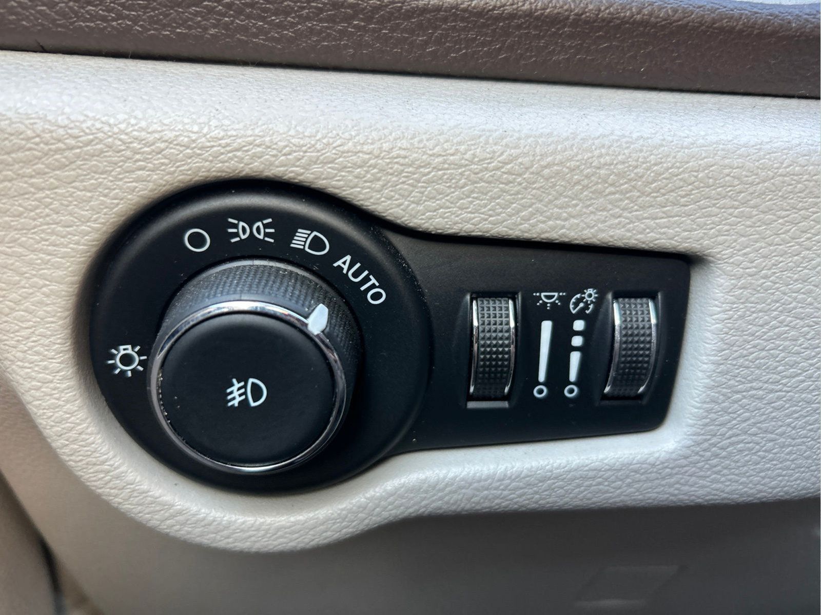 Certified 2021 Chrysler Pacifica Touring-L FWD image 26