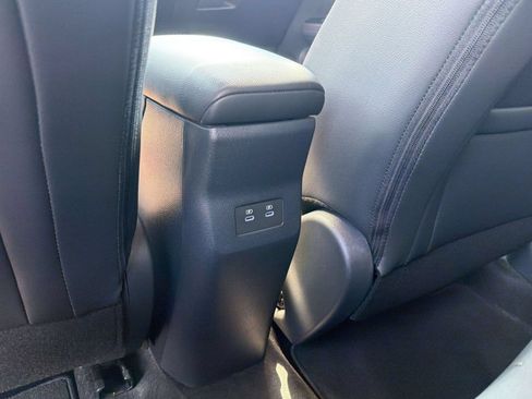 Certified 2026 Nissan Kicks SR FWD image 26