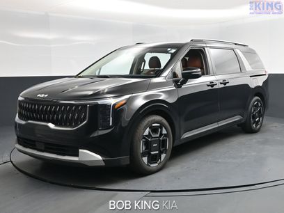 Used 2025 Kia Carnival EX