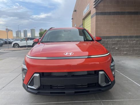 Used 2024 Hyundai Kona SEL image 7