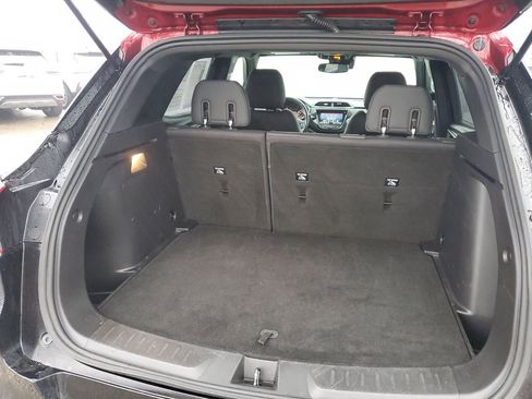 Used 2021 Chevrolet TrailBlazer RS w/ Technology Package image 36