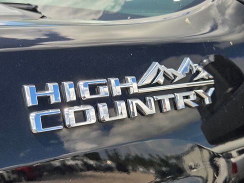 Used 2022 Chevrolet Silverado 3500 High Country AWD/4WD image 9