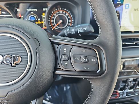 New 2026 Jeep Wrangler Unlimited Rubicon image 17