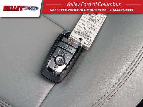 New 2025 Ford Explorer Active w/ Active Comfort Package AWD/4WD image 55