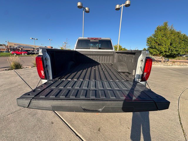 Used 2021 GMC Sierra 2500 SLT w/ SLT Premium Package AWD/4WD image 31