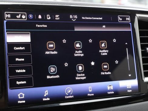 Used 2024 Chrysler Pacifica Touring-L image 36