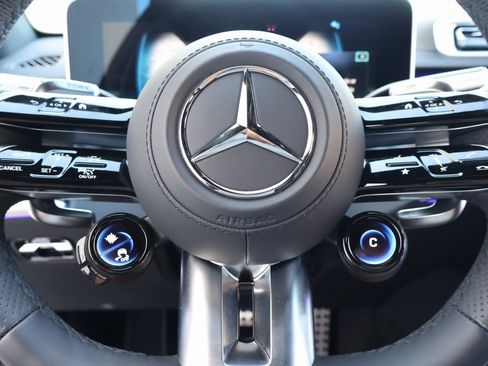 Used 2025 Mercedes-Benz S 63 AMG S image 23