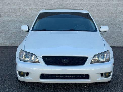 Used 2004 Lexus IS 300 RWD image 2