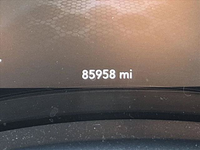 Used 2022 Dodge Charger R/T w/ Plus Group RWD image 11