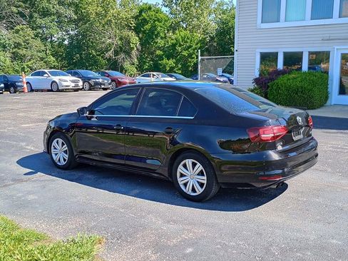 Used 2017 Volkswagen Jetta S w/ Jetta S Cold Weather Package FWD image 3