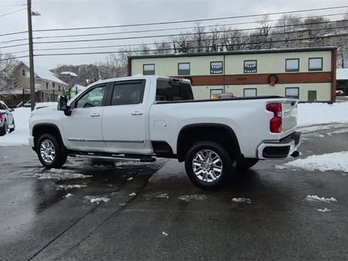 Used 2024 Chevrolet Silverado 2500 High Country w/ High Country Premium Package image 7