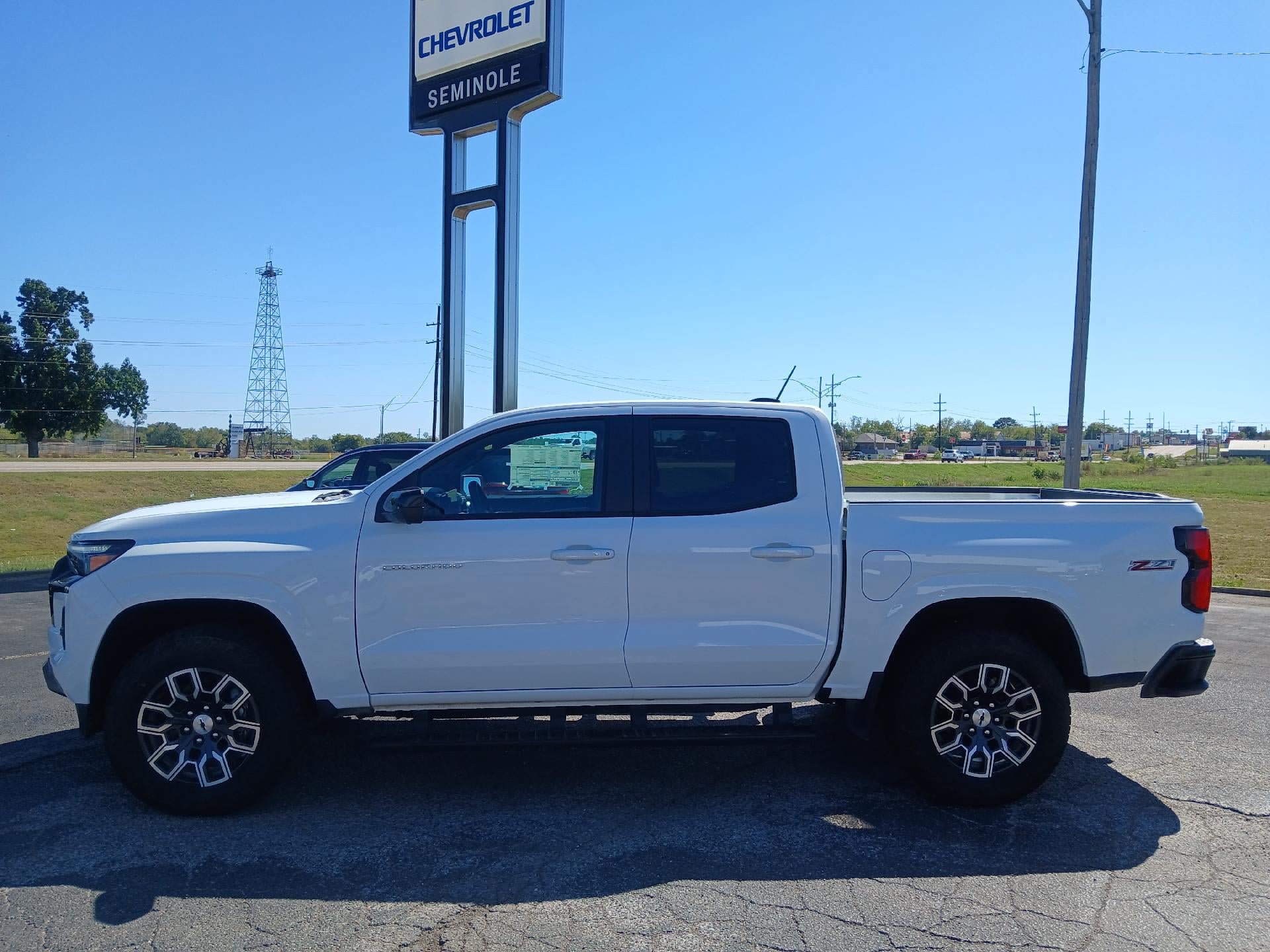 New 2026 Chevrolet Colorado Z71 w/ Technology Package AWD/4WD image 2