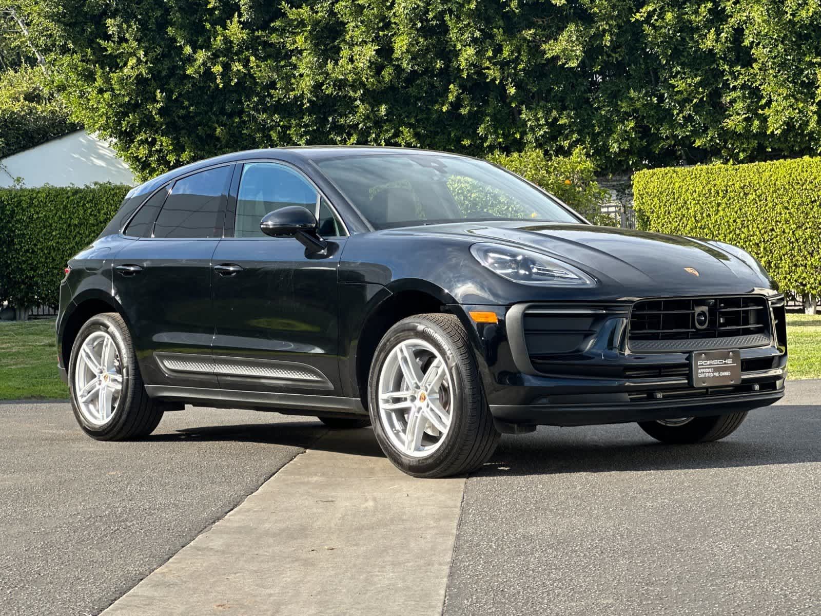 Used 2025 Porsche Macan AWD/4WD image 10