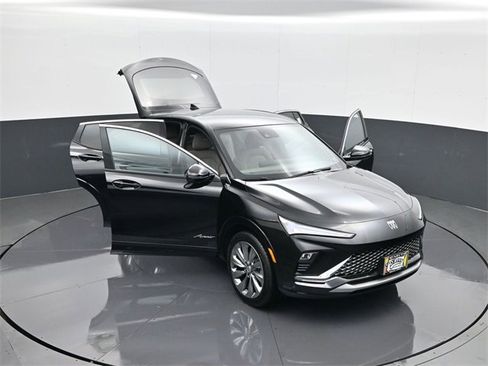 New 2026 Buick Envista Avenir FWD image 29