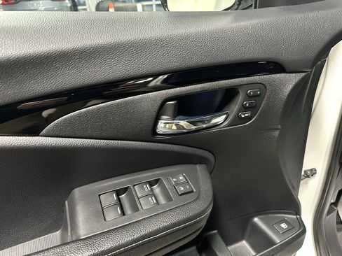 Used 2018 Honda Ridgeline RTL-E image 18