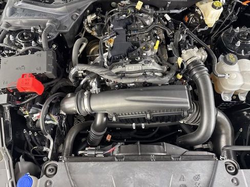 Used 2025 Ford Mustang Coupe image 21