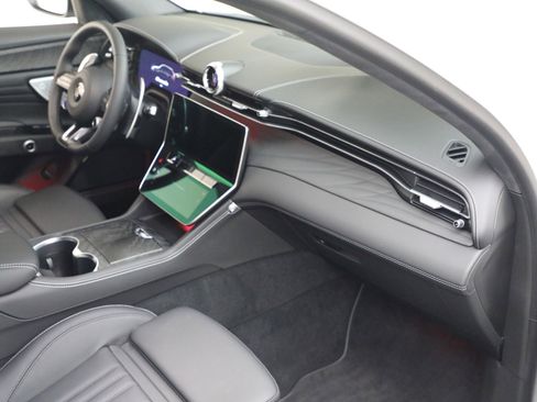 New 2025 Maserati Grecale Modena image 16