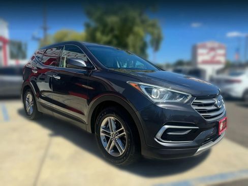 Used 2017 Hyundai Santa Fe Sport image 7