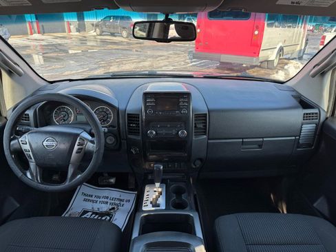 Used 2014 Nissan Titan SV image 19