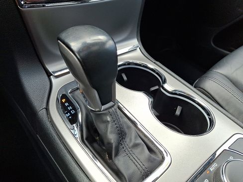 Used 2020 Jeep Grand Cherokee Limited image 15